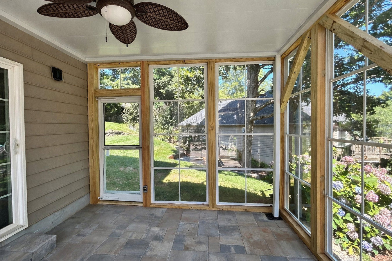 Enclosed patio rooms